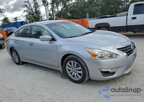2015 Nissan Altima 2.5 from USA, damaged, VIN 1N4AL3AP9FC195201